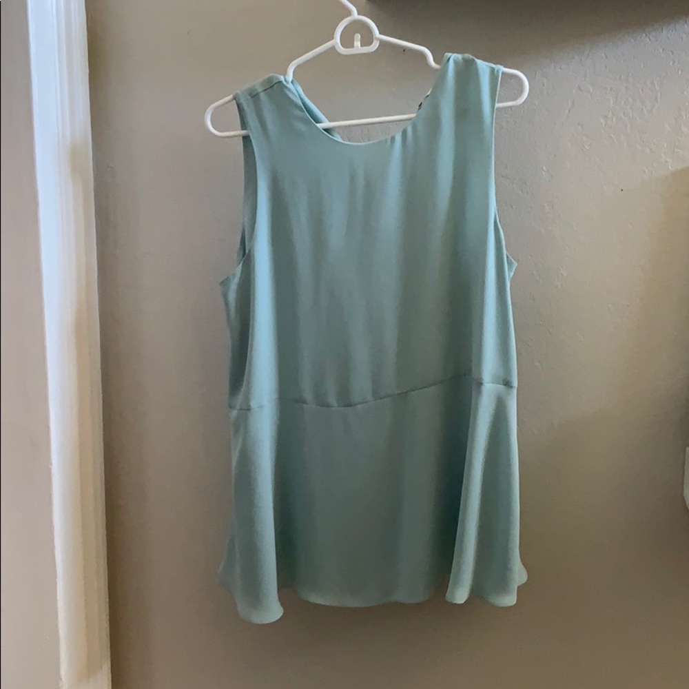 Uniqlo Flowy Tank Blouse
